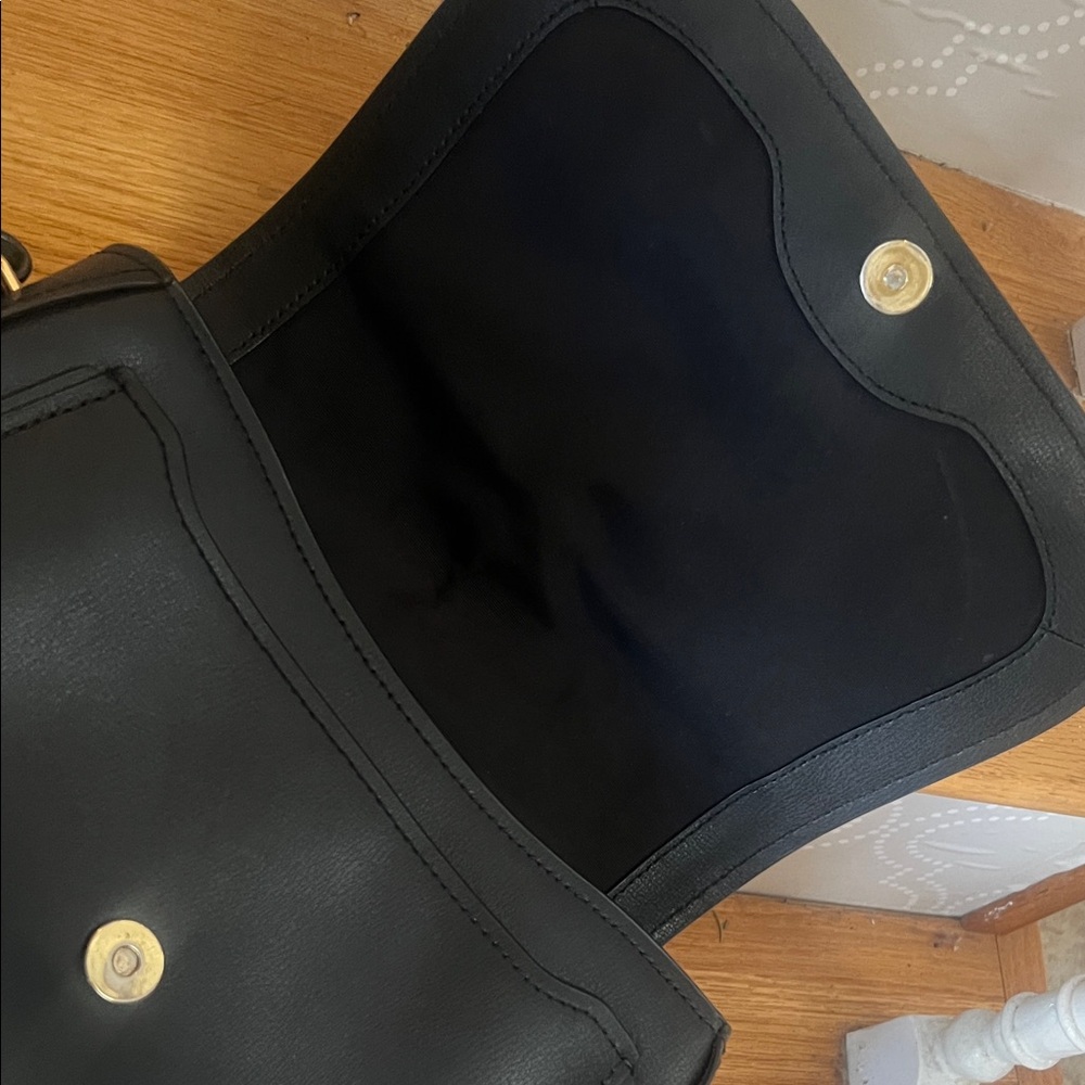 Marc Jacobs Rider Medium Black Leather Saddle Crossbody with Gold Hardware - Picture 10 of 13